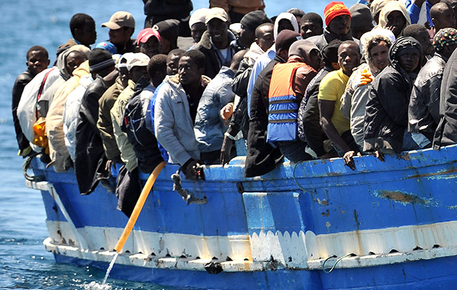 Migranti a Lampedusa -da livesicilia.it