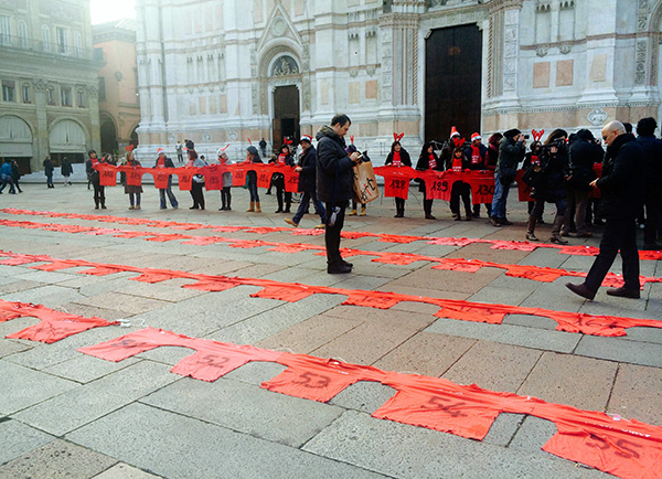 I lavoratori della Saeco in Piazza Maggiore