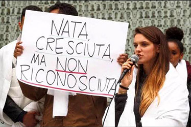 Nata, cresciuta, ma non riconosciuta